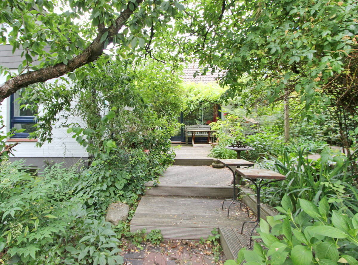 Ein Haus mit Charakter, Raum und Gartenfreude - Einfamilienhaus in ruhiger Lage von Hamburg-Lurup – Hamburg – Vorschaubild 9