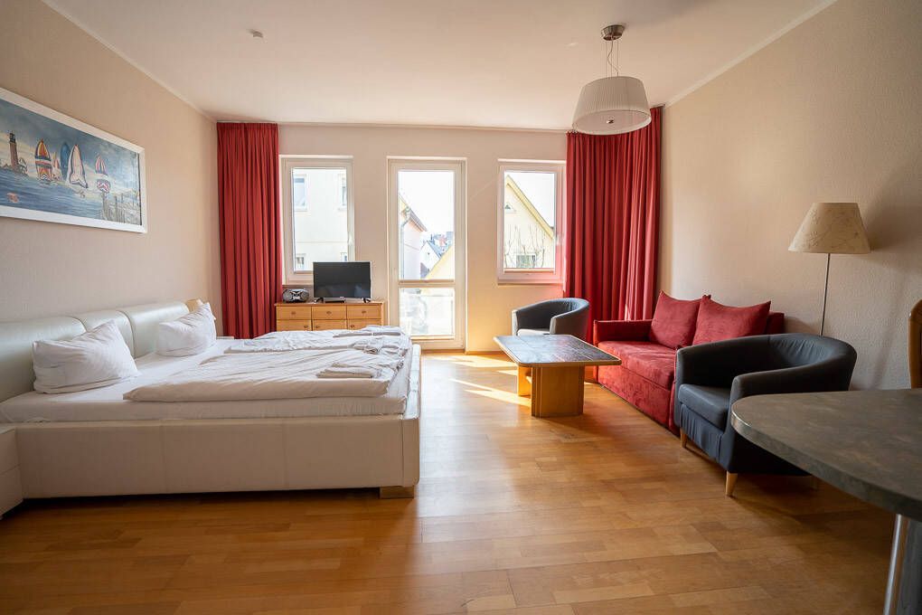 Ferienwohnung in Warnemünde, mit Blick auf die Achterreeg im Haus Möwenblick – Rostock – Vorschaubild 3