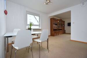 Voll möblierte Doppelhaushälfte mit Garten und Internet in Stuttgart Weilimdorf – 70499 Stuttgart – Vorschaubild 9