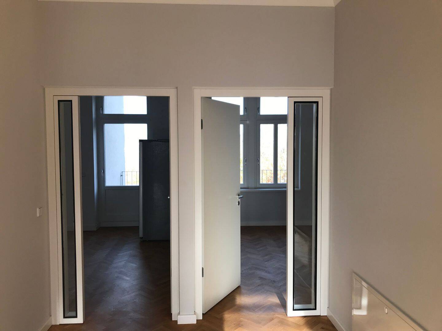 Wunderschöne Altbauwohnung mit Einbauküche, Parkett + Fußbodenheizung!!! – Chemnitz – Vorschaubild 4