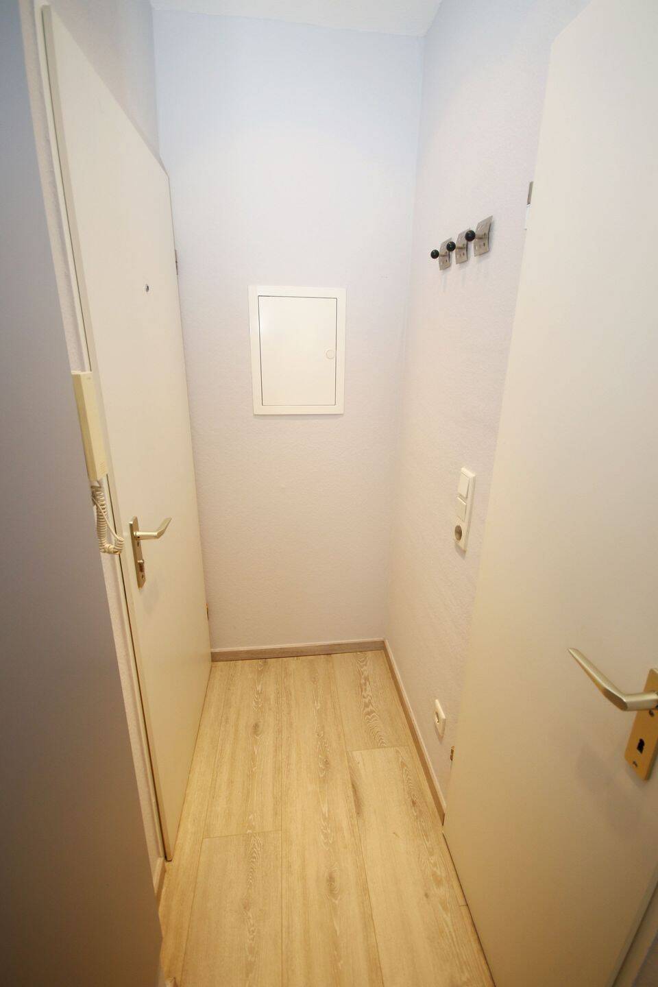 Helle möblierte Wohnung im Herzen von Düsseldorf (25qm) mit Internet – Düsseldorf – Vorschaubild 9