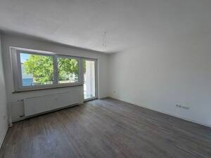 Stilvoll renovierte Wohnung: einladendes Traum-Zuhause mit 3,5 Zimmern in neuem Glanz! – 45327 Essen – Vorschaubild 2