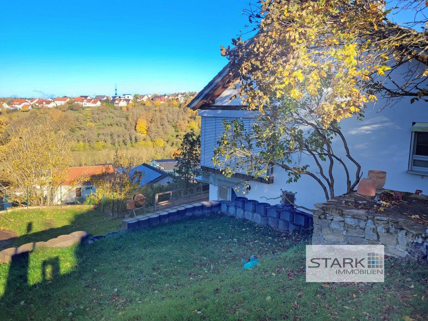 Familienidyll mit Panorama – modernes Wohnen in bester Lage! – Grünsfeld – Vorschaubild 3