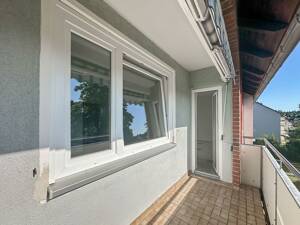 Bezugsfreie 3-Zimmer-Eigentumswohnung mit sonnigem Süd-West-Balkon in gefragter Lage – 23562 Lübeck – Vorschaubild 5