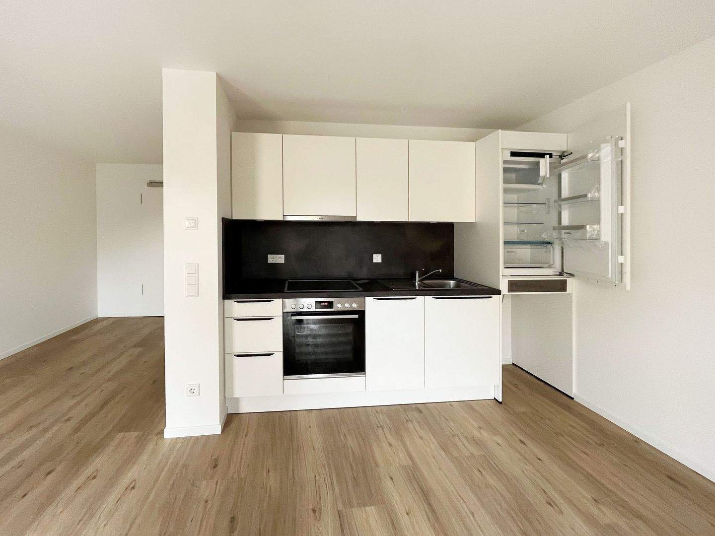 Schöne 1-Zimmer Wohnung mit Einbauküche! – Nürnberg – Vorschaubild 2