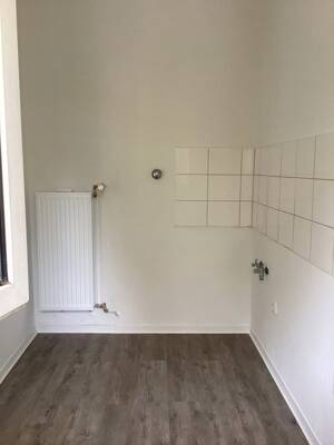 Bei Anmietung noch für August sparen Sie die 1 Grundmiete ! Auto? Unnötig! Großzügiges, helles Appartment mit Balkon in der Innenstadt – 46045 Oberhausen – Vorschaubild 6
