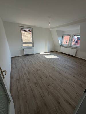 helle neu renovierte 3 Zimmer Wohnung in Stuttgart West zu vermieten – 70193 Stuttgart – Vorschaubild 4