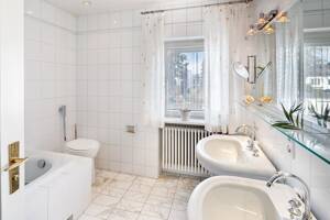 Doppelhaushälfte mit großzügigem Grundstück, Gartenidylle und Entwicklungsperspektive – 81247 München – Vorschaubild 7