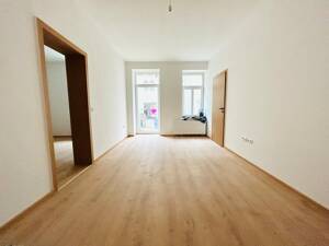 frisch sanierte zentrumsnahe 2-Zimmer-Wohnung mit Balkon in Leipzig / Südvorstadt – 4275 Leipzig – Vorschaubild 1