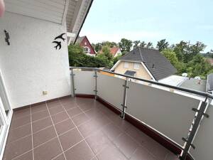 Helle 3-Zimmer-Dachgeschosswohnung mit Garage, Balkon und zusätzlichem Spitzboden in Osterode – 37520 Osterode – Vorschaubild 9
