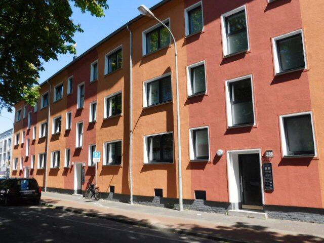Sehr schöne 2-Raumwohnung im 2. OG mit Balkon und Vinylboden in Zentrumsnähe...