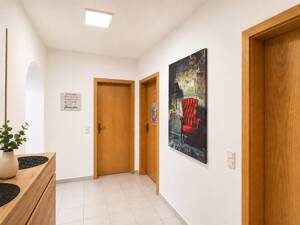 Modernisierte 3-Zimmer-Wohnung mit sonnigem Südbalkon - stilvoll wohnen in angenehmer Nachbarschaft – 85055 Ingolstadt – Vorschaubild 4
