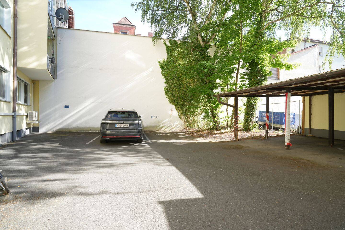 Top gepflegte 2-Zimmer-Wohnung mit Balkon und Stellplatz in zentraler Lage in Nürnberg – Nürnberg – Vorschaubild 9