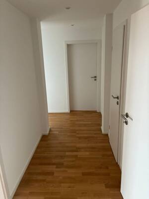 Zentral in Pasing 6. Stock: 3-Zimmer-Wohnung mit Balkon in München-Bäckerstraße – 81241 München – Vorschaubild 2