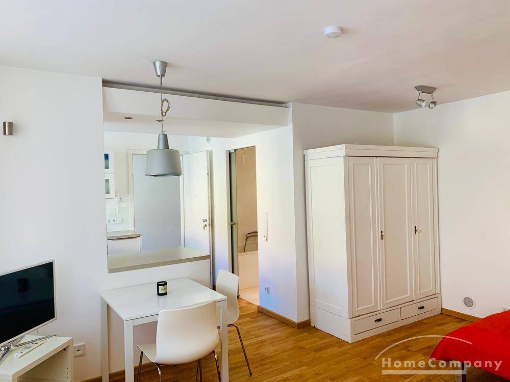Möbliertes 1-Zimmer-Luxus-Appartment in München- Schwabing – München – Vorschaubild 4