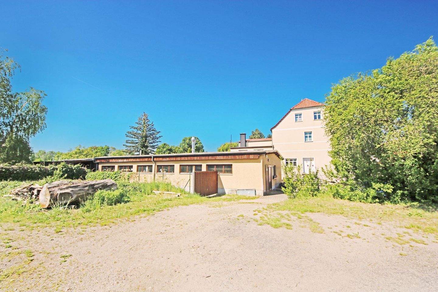 Mehrfamilienhaus mit 3 Wohnungen und großem Werkstattgebäude in Jessen (Elster) OT Holzdorf – Jessen (Elster) – Vorschaubild 5
