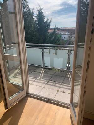 Helle 2-Zimmer-Dachgeschoss-Wohnung mit Stellplatz im Parkhaus in Büchenbach, David-Morgenstern-Weg – 91056 Erlangen – Vorschaubild 4