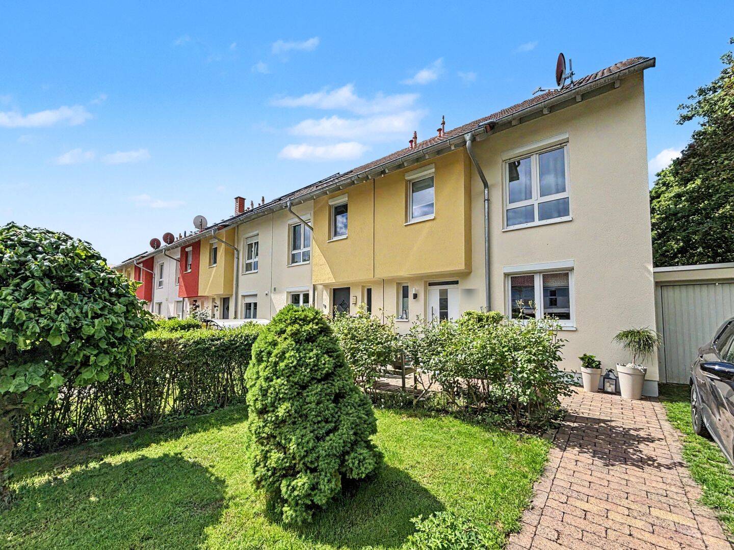 Familienglück in Hanau - Reihenendhaus mit großem Garten in traumhafter Wohnlage – Hanau – Vorschaubild 2