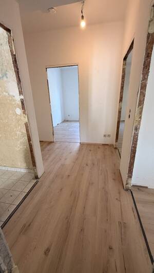Hübsche 3-Raum-Wohnung mit Loggia direkt an der Fachhochschule! – 99085 Erfurt – Vorschaubild 7