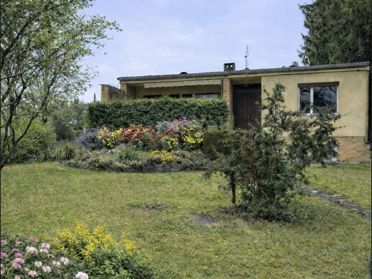 Bungalow zum Kauf *großer Garten* Premiumlage Tegeler Fließ, 13467 Berlin-Hermsdorf – 13467 Berlin – Bild 1 von 9