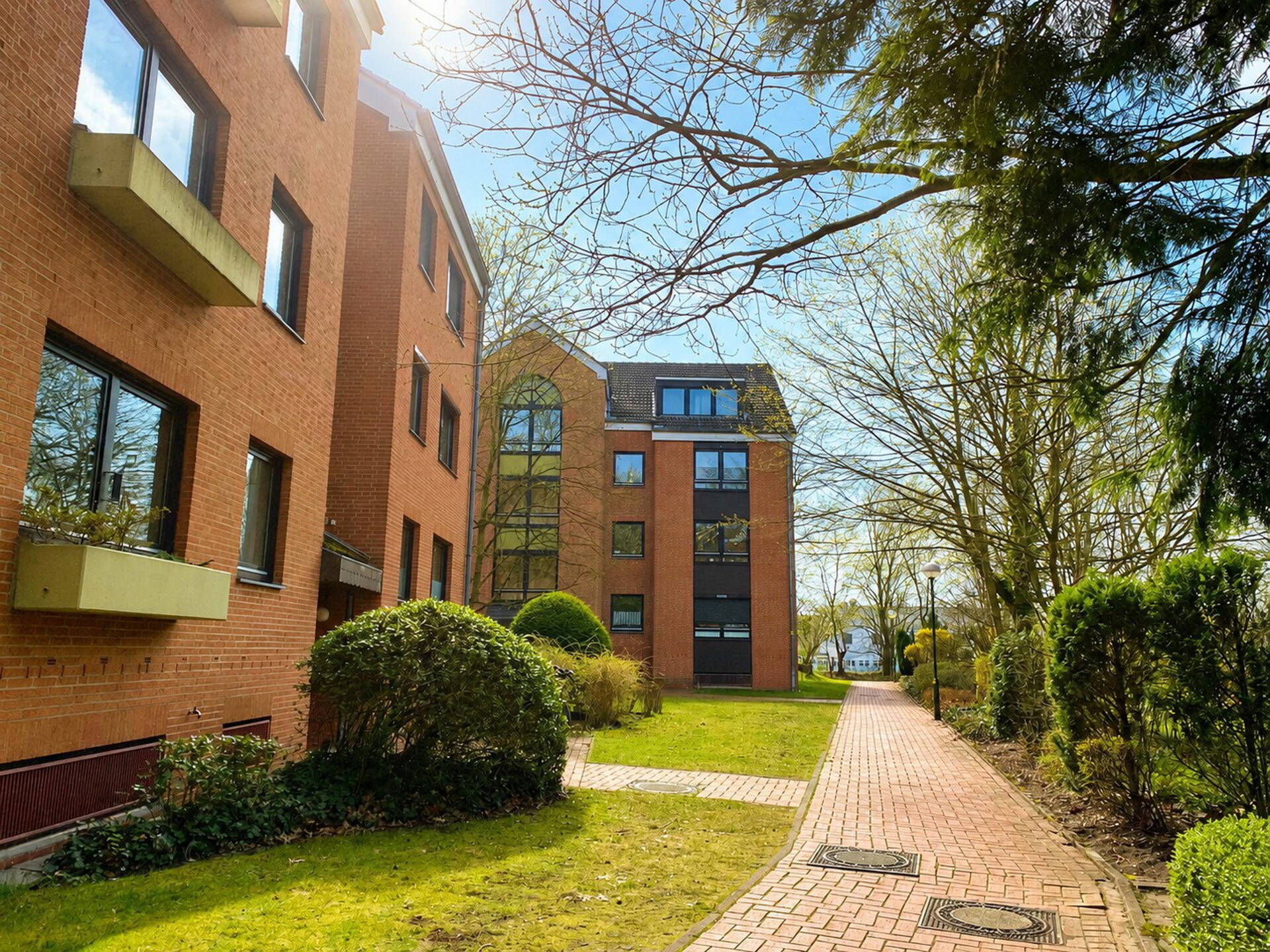 Etagenwohnung in 30625 Hannover mit 81 m² kaufen