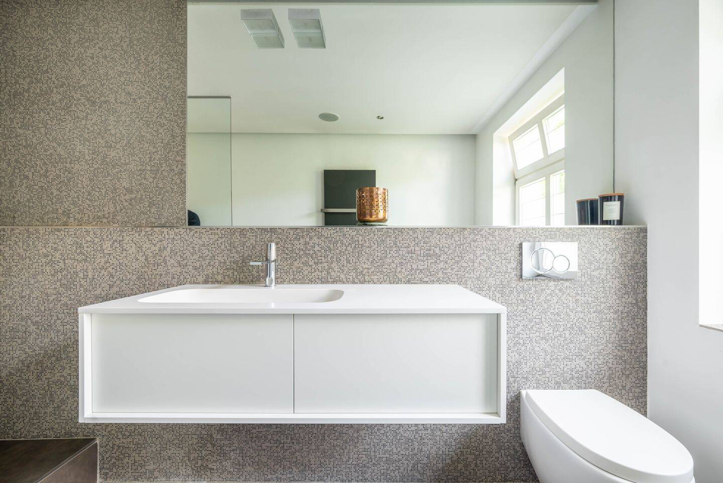 ?? Moderne 3-Zi.-Maisonette zw. Mitte & Prenzlauer Berg mit Designküche, Tageslichtbad im Innenhof – Berlin – Vorschaubild 9