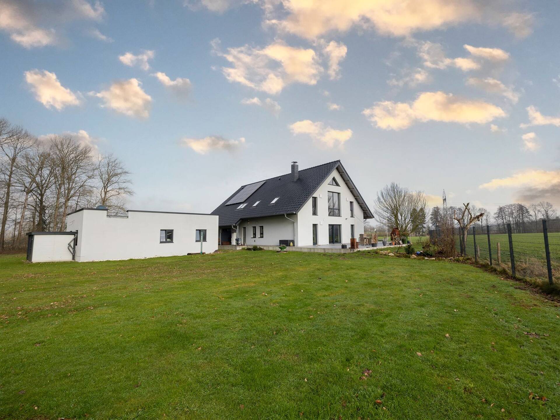Einfamilienhaus in 49324 Melle mit 302,21 m² kaufen