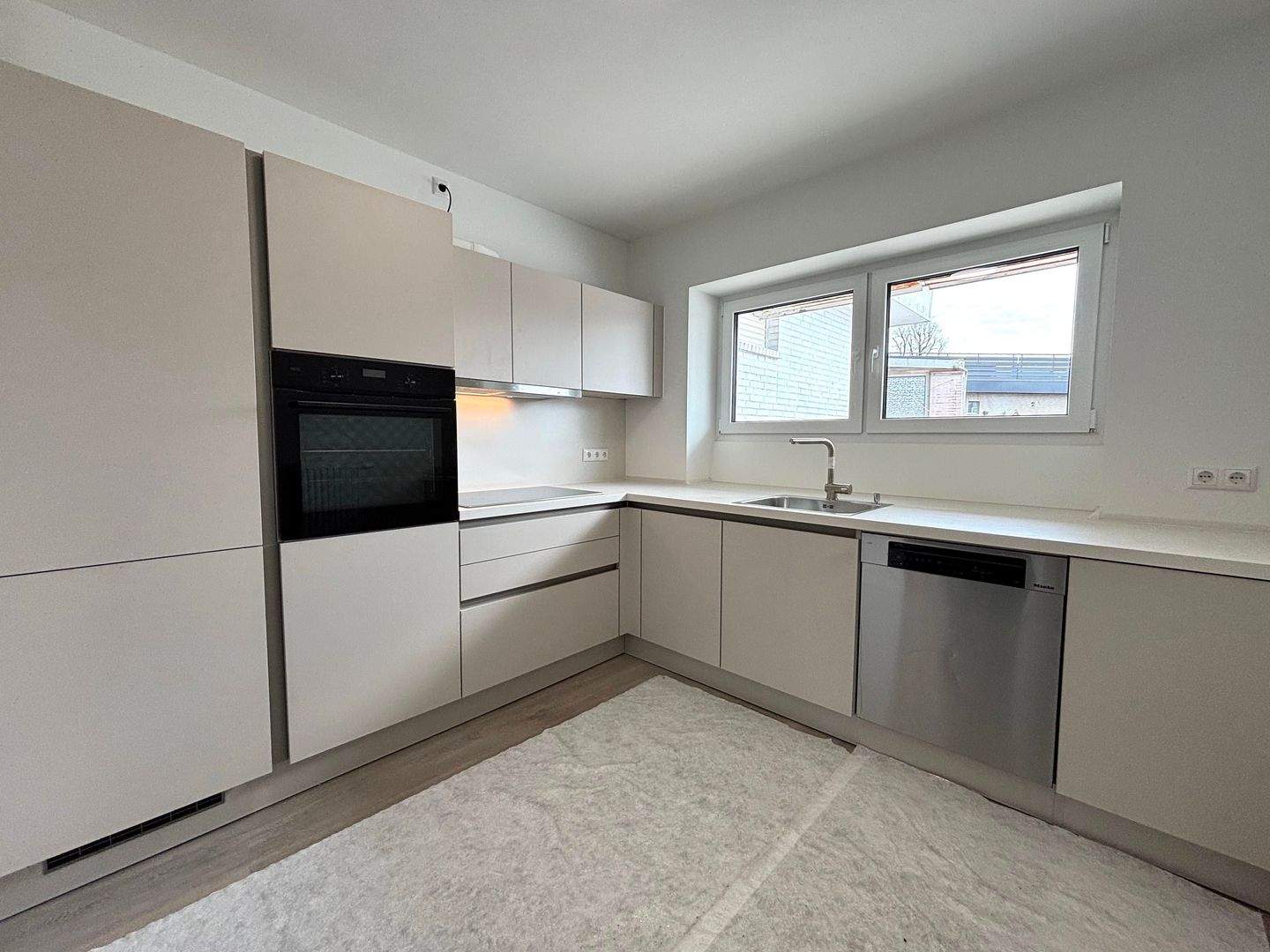 Ein Zuhause, das man erlebt haben muss - Einzigartige 305m² im Herzen von Bad Bramstedt. – Bad Bramstedt – Vorschaubild 9