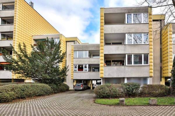 Etagenwohnung in 50735 Köln mit 91 m² kaufen