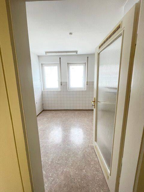 Beste Lage in Mögeldorf Farnstraße 8: Doppelhaushälfte mit Doppel-Garage und großem Garten – Nürnberg – Vorschaubild 9