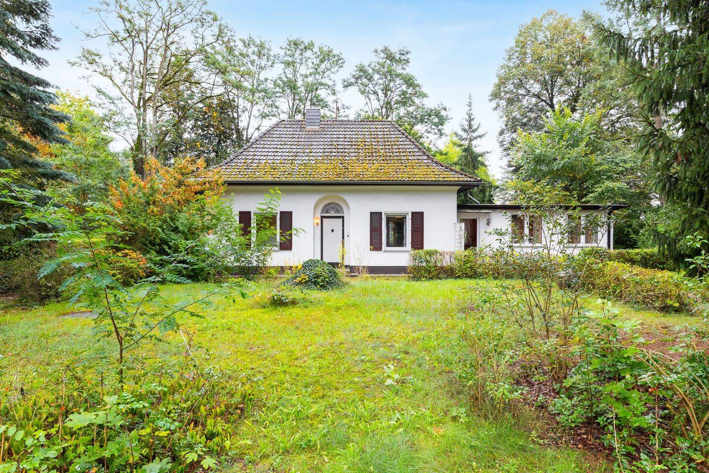 Wassernah! Sanierungsbedürftiges Ein-/Zweifamilienhaus in Bad Saarow – Bad Saarow – Bild 1 von 9