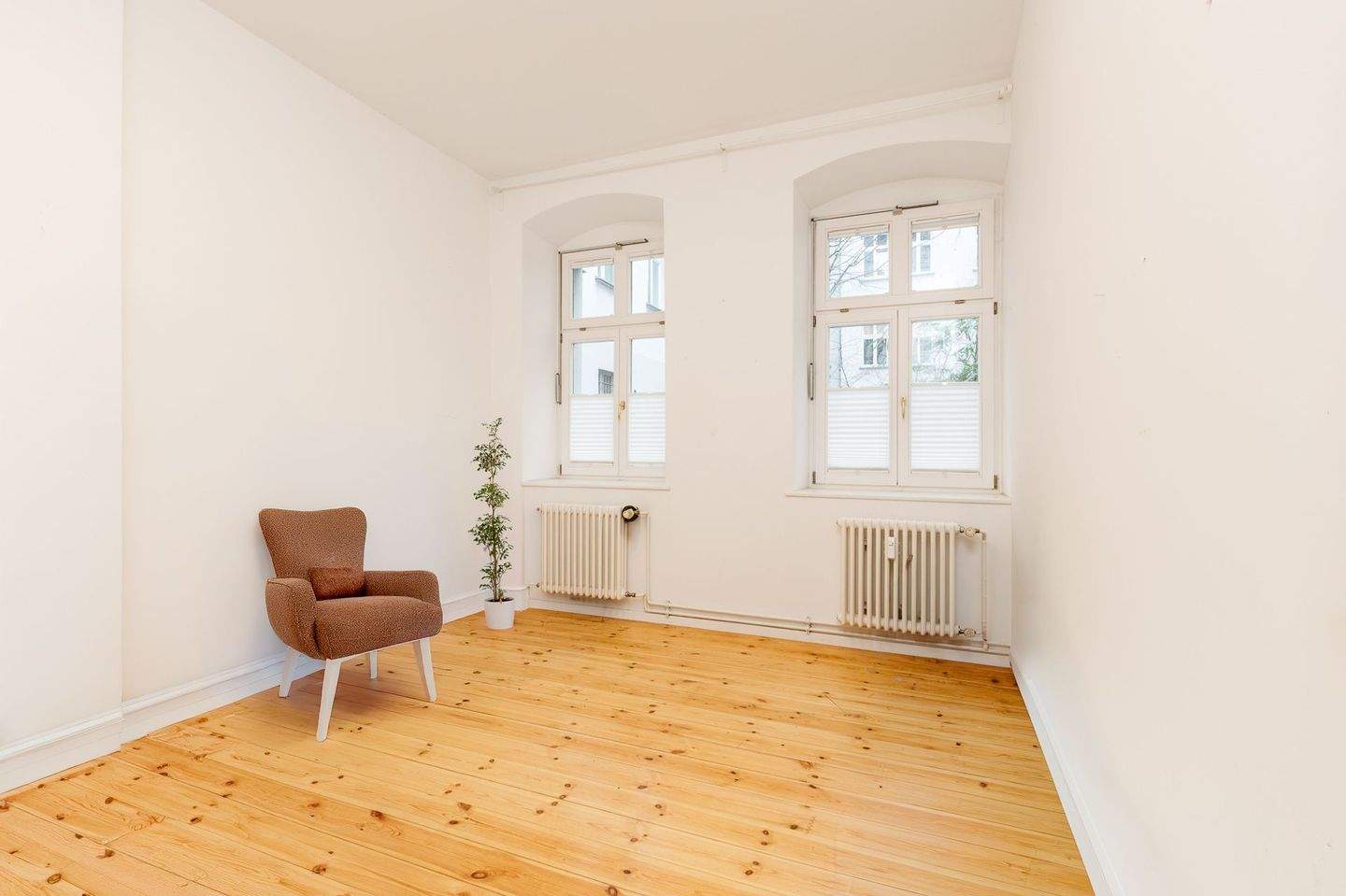 City Hideout - Charmante Stadtwohnung in ruhiger Hinterhoflage im familienfreundlichen Samariterkiez – Berlin – Vorschaubild 2
