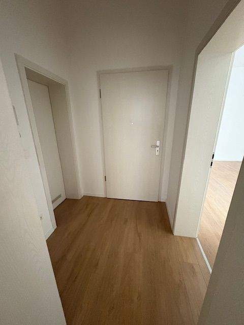 VERMIETETE 2-Raum Wohnung mit Einbauküche mit Balkon – Chemnitz – Vorschaubild 6