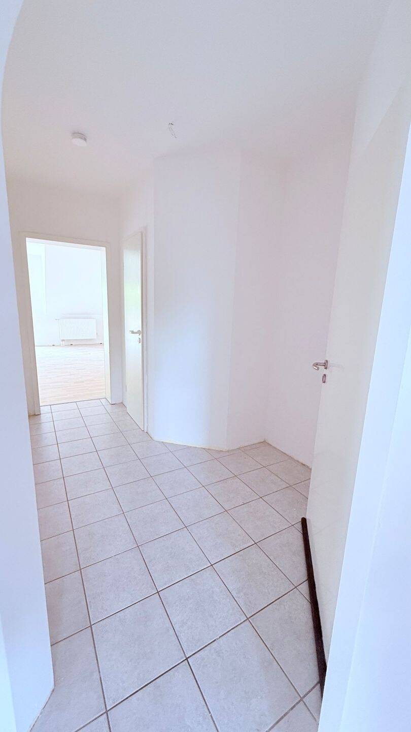 3-Zimmer-Wohnung mit Balkon in Petersberg, Geisaer Weg – Petersberg – Vorschaubild 8