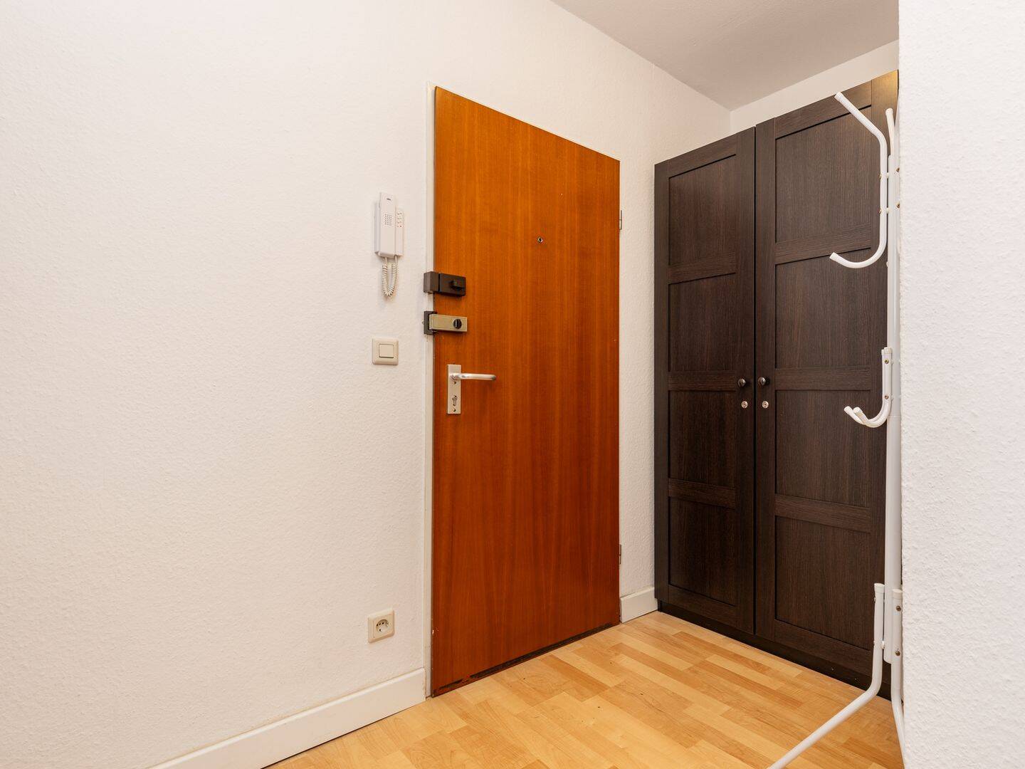Comfort Corner - Helle Eckwohnung mit Wintergarten nahe Bundesplatz und Volkspark Wilmersdorf – Berlin – Vorschaubild 8