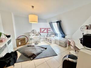 Ruhig und grün wohnen: Gepflegte 3-Zimmer-Dachgeschosswohnung mit Duplex-Stellplatz – 90766 Fürth – Vorschaubild 9