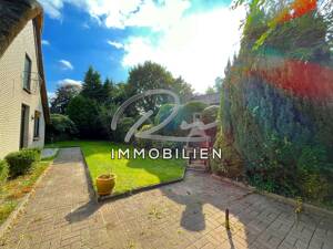 Freistehendes Reetdachhaus + Anbau auf Baugrundstück für ein Einfamilien- oder Doppelhaus! – 28777 Bremen – Vorschaubild 4