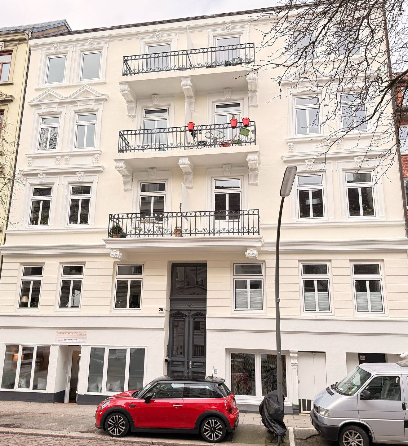 Uhlenhorst: Licht, Luft & Altbauflair - 4 Zimmer mit Balkon und Weitblick