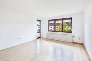 Top-Investment oder Selbstnutzer: gepflegte 3-Zimmer-Wohnung zwischen Olympiapark und BMW – 80809 München – Vorschaubild 2
