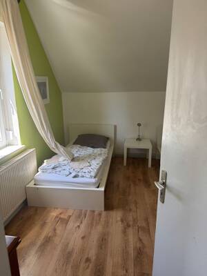 3 Zimmer Dachgeschosswohnung – 33647 Bielefeld – Vorschaubild 2