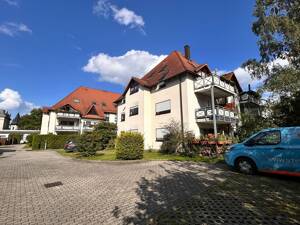 Schicke Mais-Dachgeschosswohnung in ruhiger und grüner Wohnanlage
