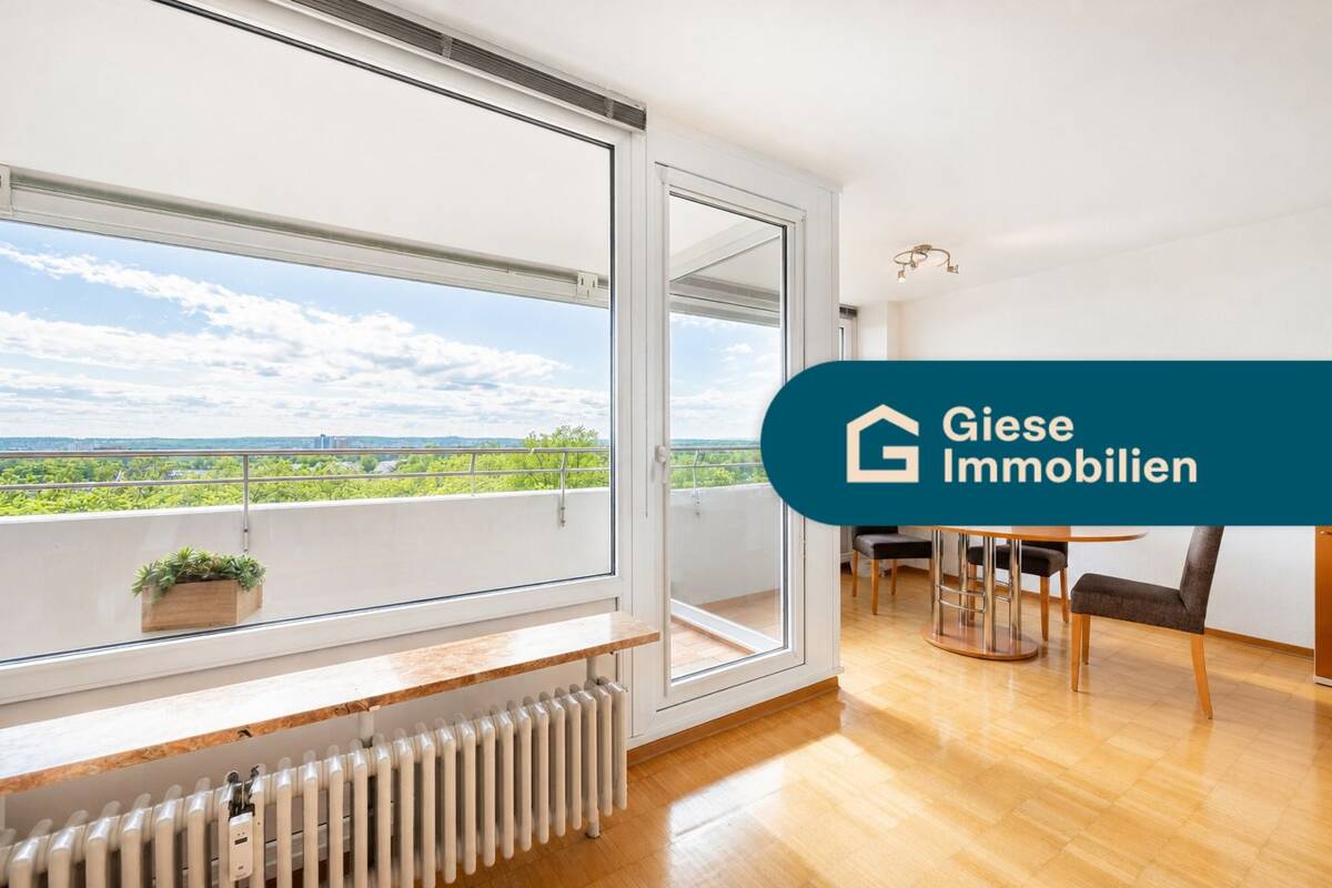 Hoch hinaus: Stilvolle Wohnung mit Fernsicht – 70599 Stuttgart – Bild 1 von 9