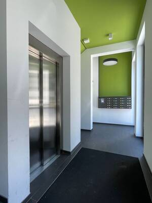 Exklusive 2-Zimmer-Whg. mit EBK, Parkett, Balkon & Tiefgarage im "John Park"..... MITTEN IN MITTE – 10115 Berlin – Vorschaubild 9