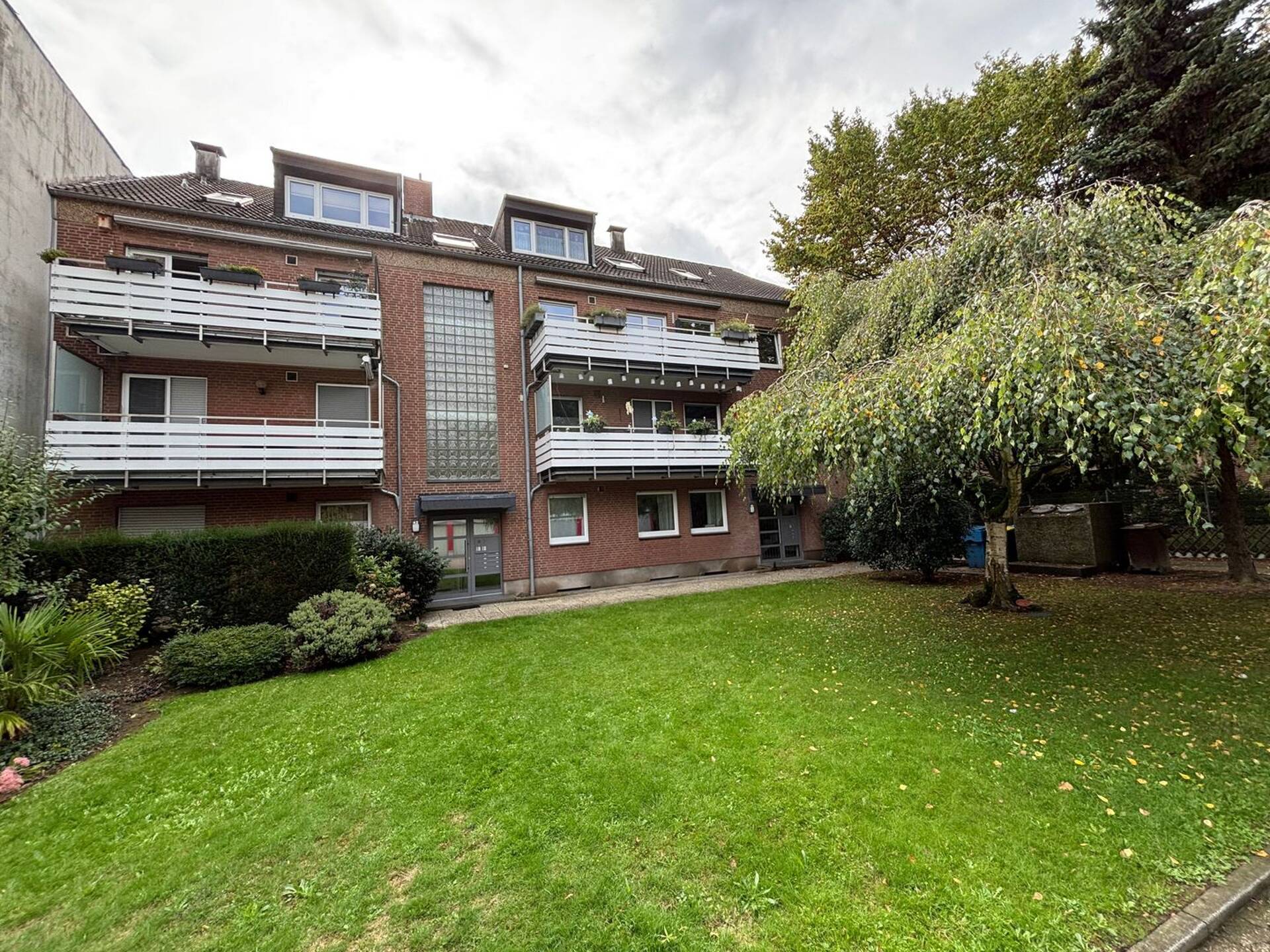 Etagenwohnung in 47809 Krefeld mit 95 m² kaufen