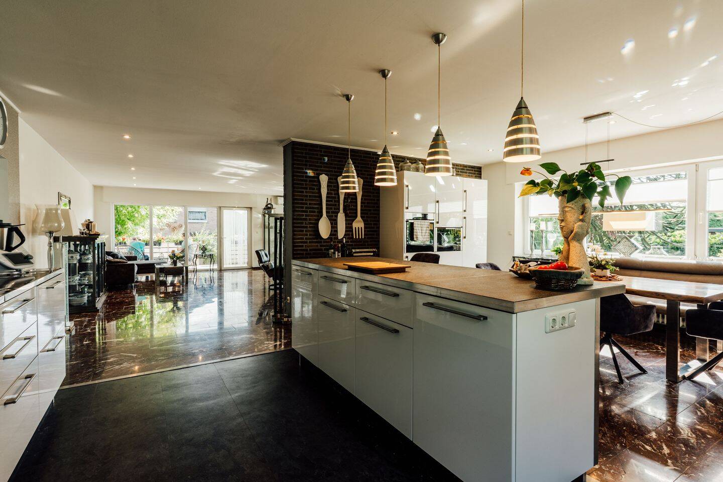 Dieser gepflegte Bungalow vereint exklusives Wohnen, effizientes Arbeiten und pure Erholung – in herrlicher, ruhiger Wohnlage in Groß-Reken! ! – Reken – Vorschaubild 6