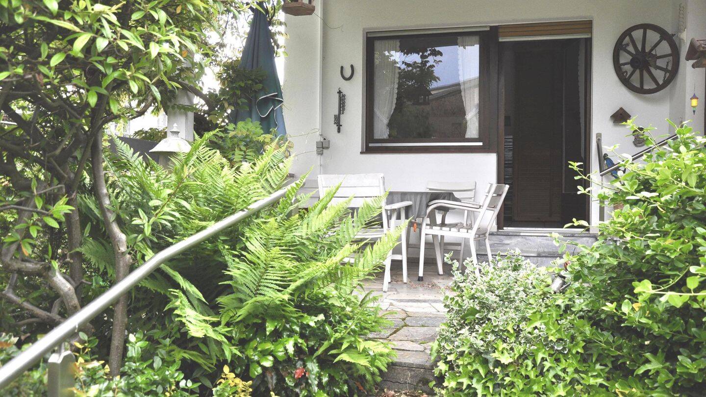 Sanieren oder neu bauen: charmantes EFH, 6 Zimmer, Einliegerwohnung, großer Garten, Garage – Düsseldorf – Vorschaubild 5