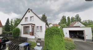 Ruhiges Wohnen in Dresden: Solides Einfamilienhaus mit PV-Anlage, Garage & 525 qm Grundstück – Von Privat