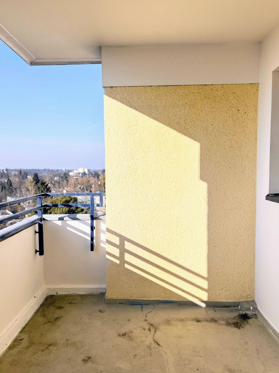 BEZUGSFREI Ruhe, Licht & Weitblick | 2-Zi.-Whg. mit Balkon & Lift im 8.OG in Lichterfelde – Berlin – Vorschaubild 4