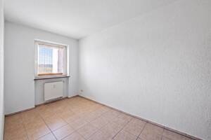 Großzügige 3-Zi-Wohnung mit Balkon und Stellplatz in Fürth (Hardhöhe) – 90766 Fürth – Vorschaubild 5