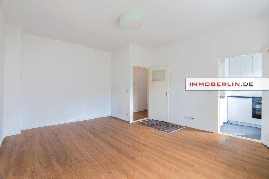 IMMOBERLIN.DE - Ersteinzug nach Kernsanierung! Helle Wohnung mit Westbalkon & Garten – Berlin – Vorschaubild 3
